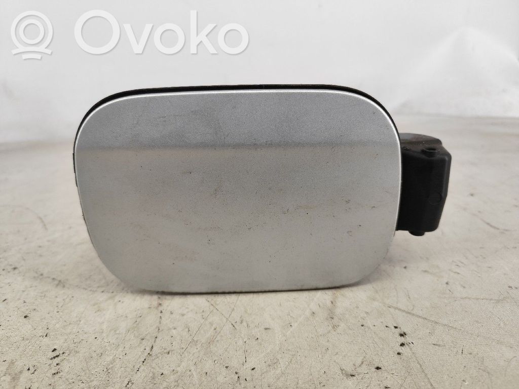 Volkswagen Golf V Klapka wlewu paliwa