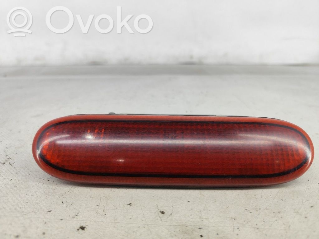 Renault Clio I Troisième feu stop 