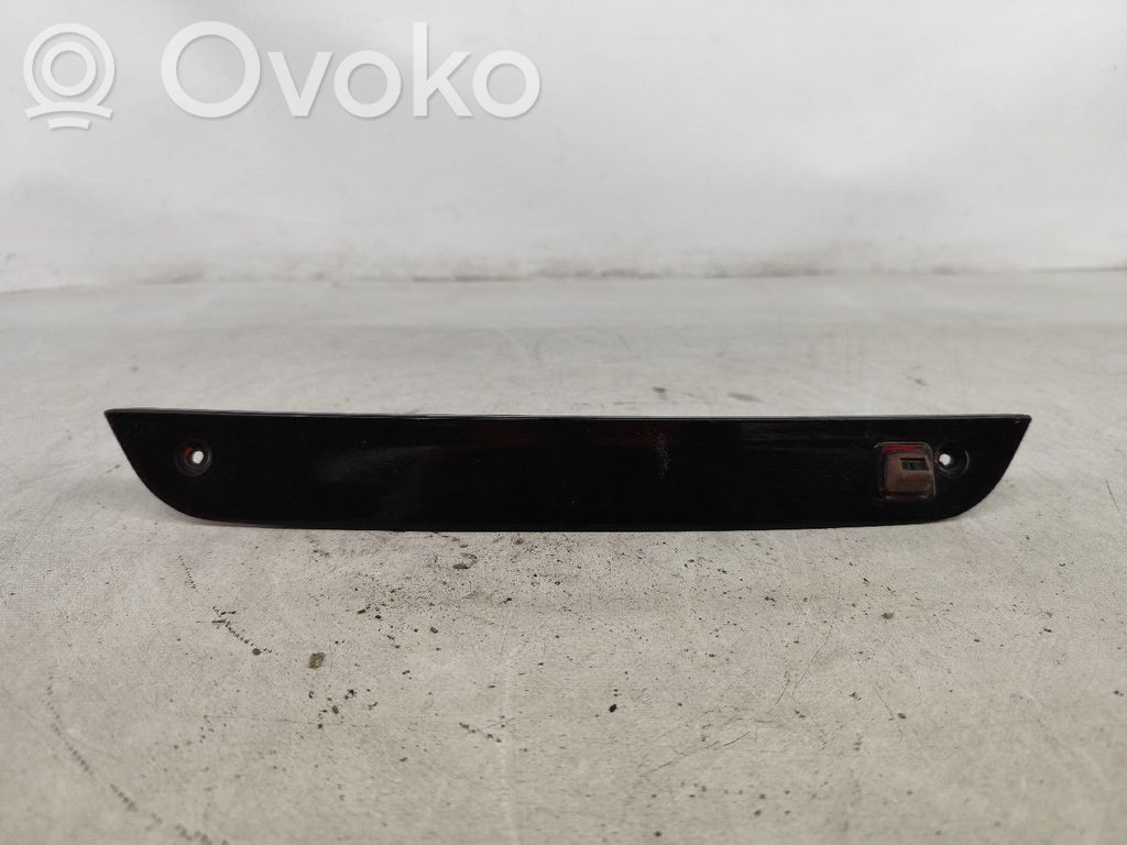Ford Focus Third/center stoplight 