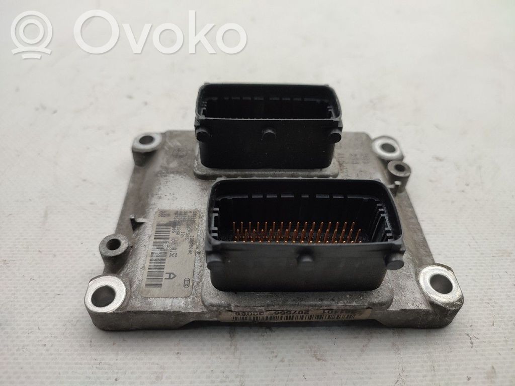 Unidad de control/módulo del motor   268AB080,00735001260
