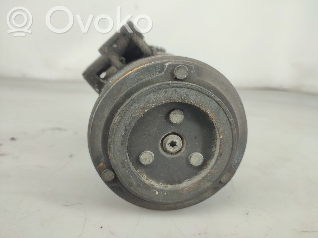 Ilmastointilaitteen kompressorin pumppu (A/C)   914535301,A4101130A024