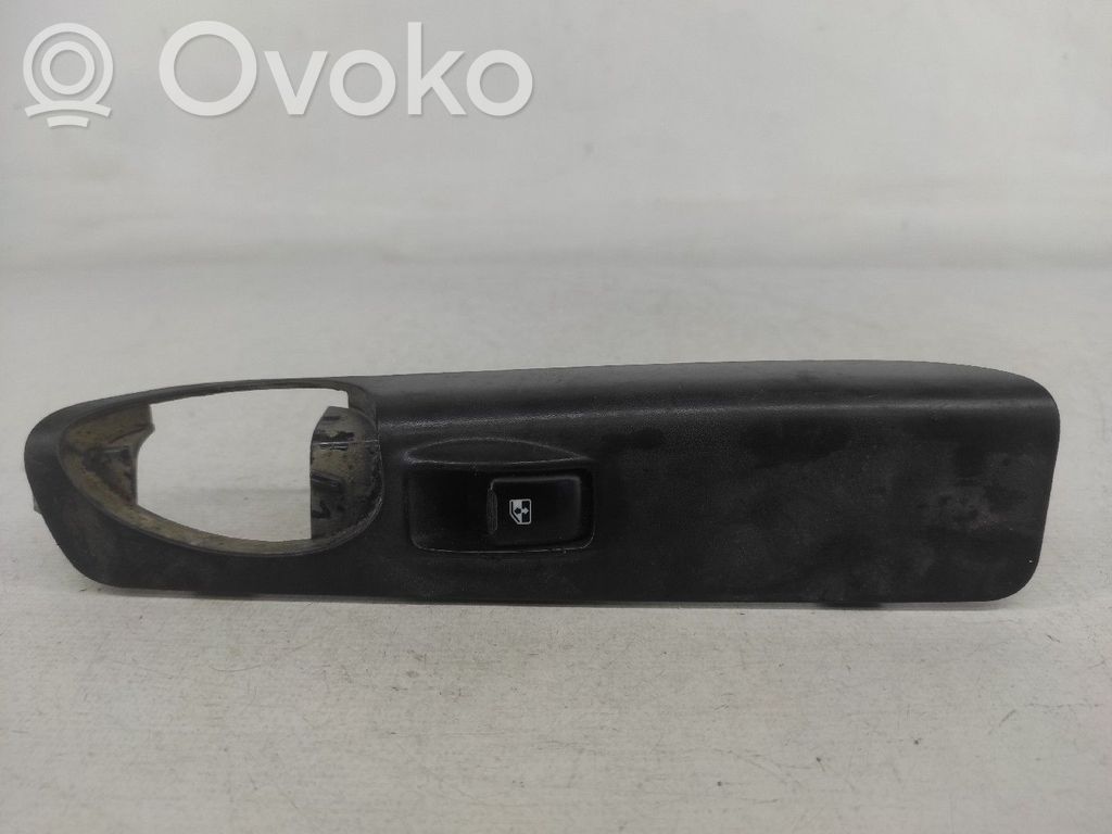 Daewoo Tacuma Electric window control switch 