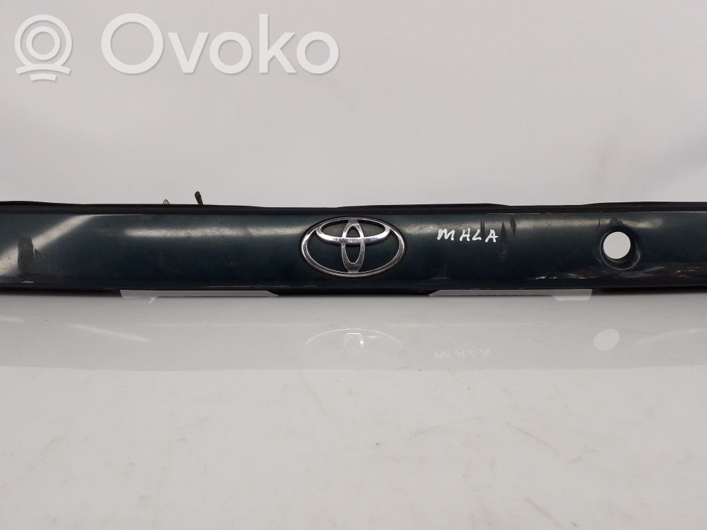 Toyota Carina T190 Šoninė apdaila (prie lango) 