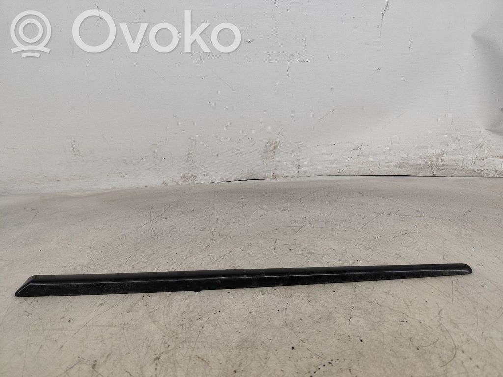 Volkswagen Polo III 6N 6N2 6NF Mască ușă față (turnată)