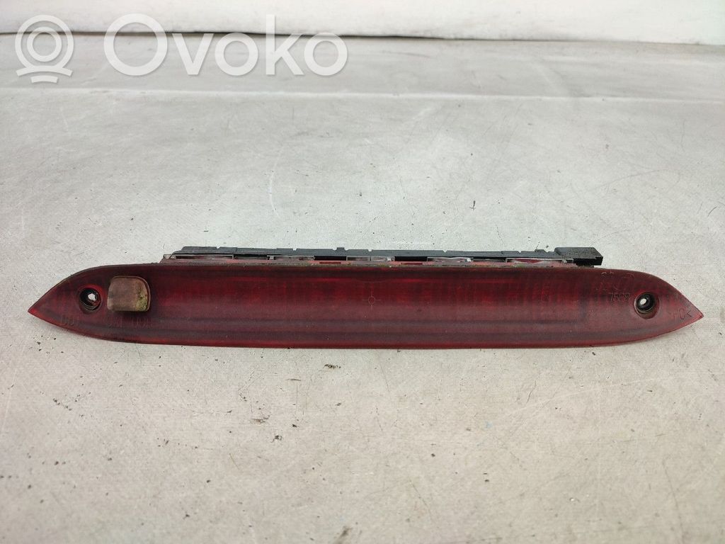 Third/center stoplight   XS4113A613CK