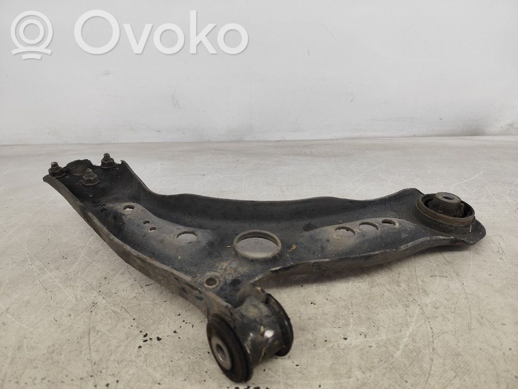 Brazo de suspensión delantero   5Q0407151L