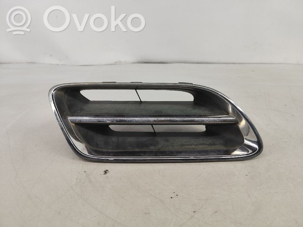 Nissan Primera Rejilla delantera 