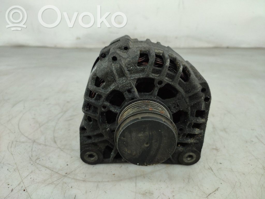 Renault Laguna I Generatore/alternatore 