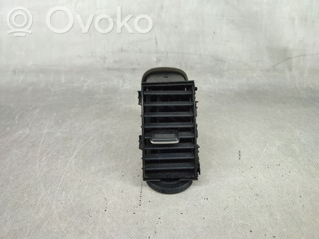 Toyota Prius (XW20) Griglia di ventilazione centrale cruscotto