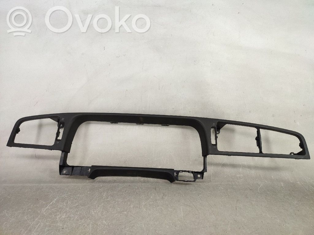 Volkswagen PASSAT B4 Garniture de tableau de bord 