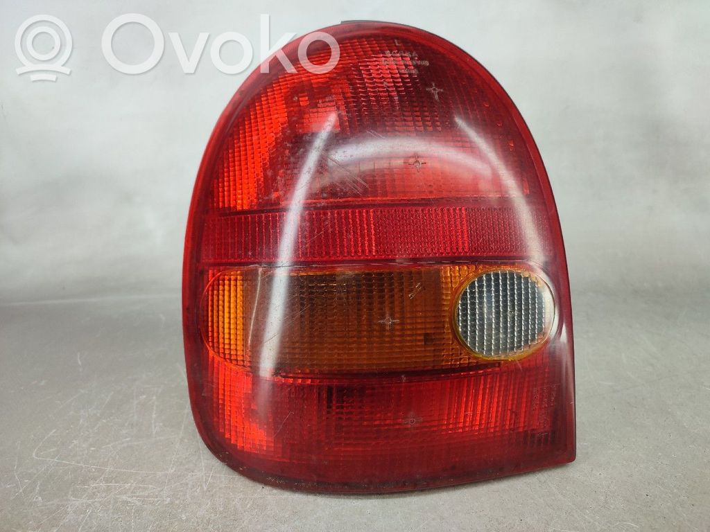 Tailgate rear/tail lights