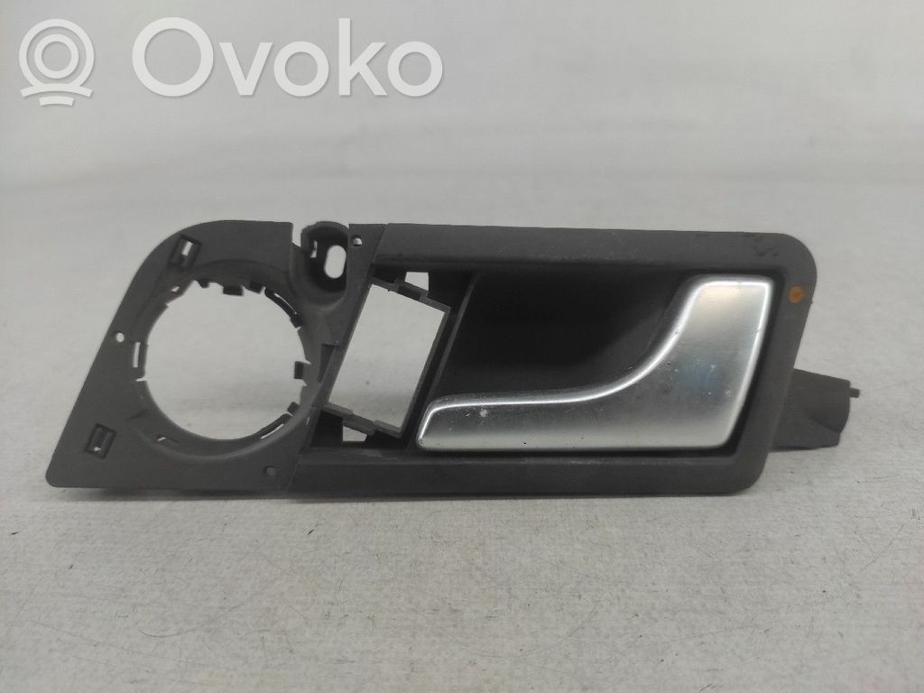 Audi A2 Manecilla interna puerta trasera 