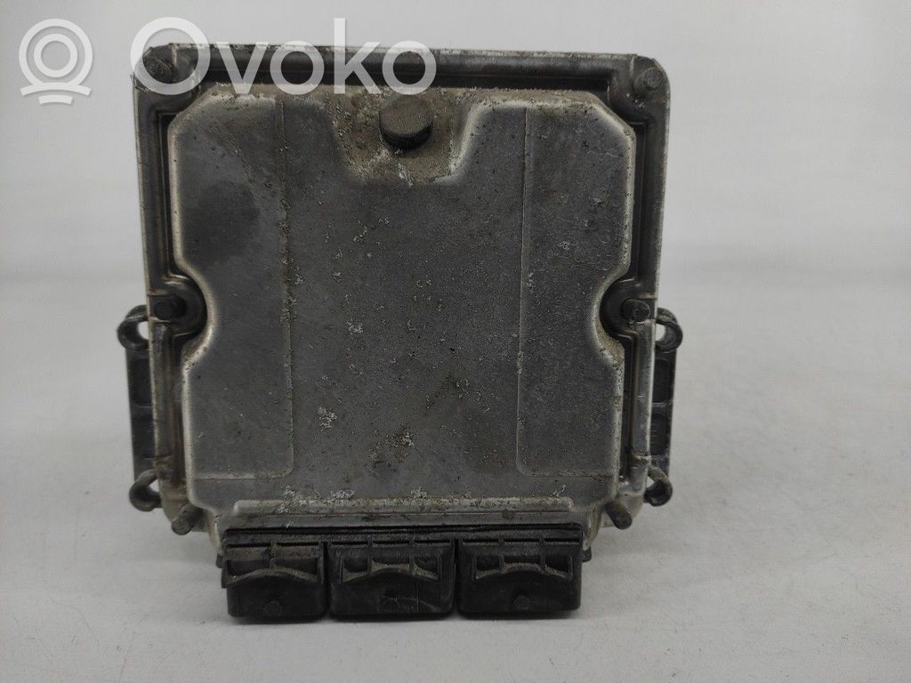 Unidad de control/módulo del motor   0281011105,H0M8200091432