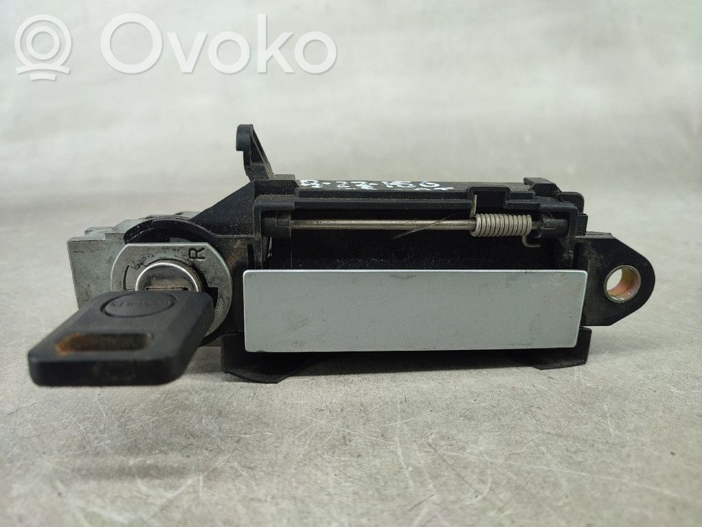 Maniglia esterna per portiera anteriore   4A0837206D
