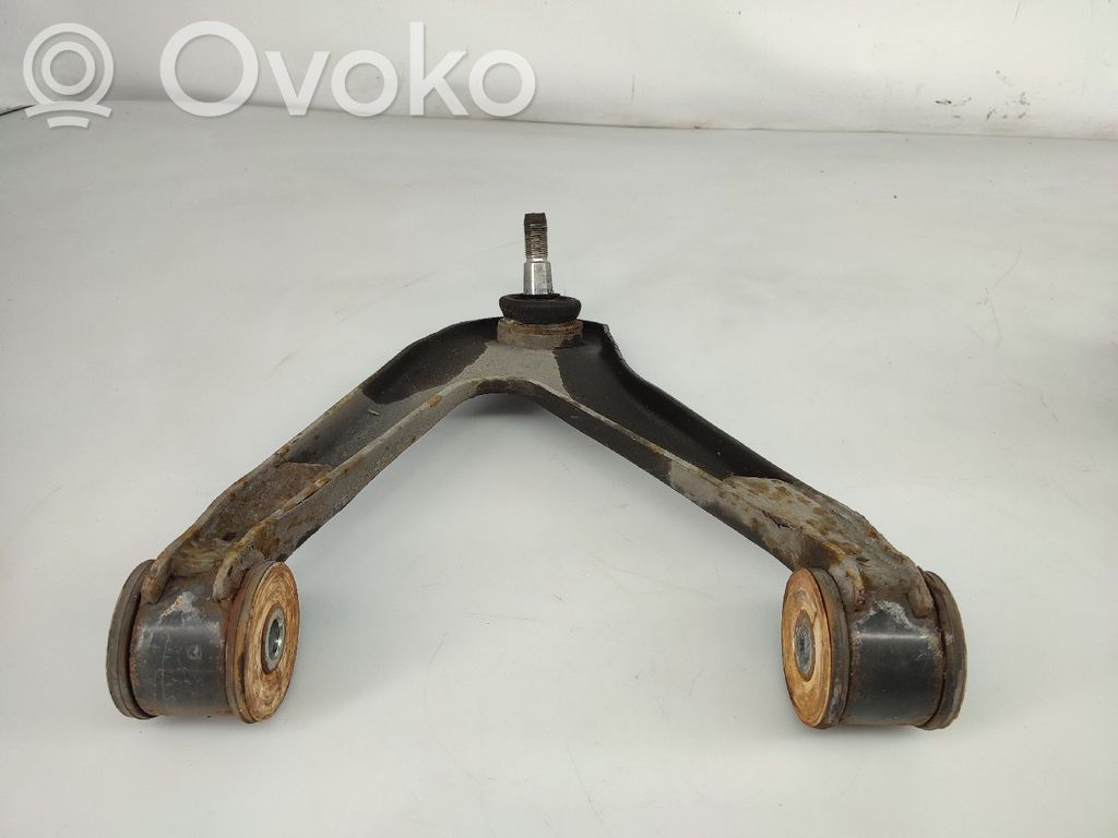 Iveco Daily 4th gen Triangle bras de suspension inférieur avant 
