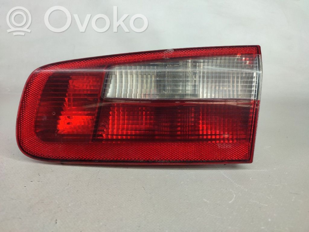 Renault Laguna I Luces portón trasero/de freno