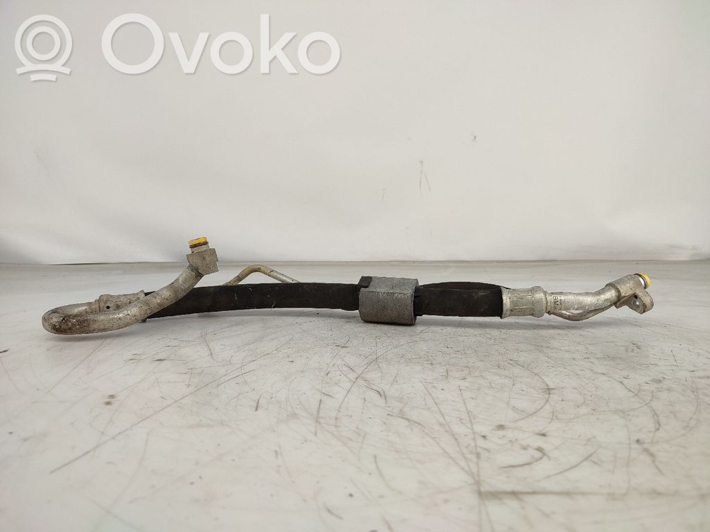 Ilmastointilaitteen putki (A/C)   53692753809