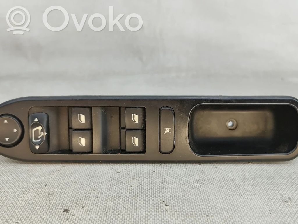 Comutator comandă geamuri electrice   53269704,3PINOS,53269700,6PINOS