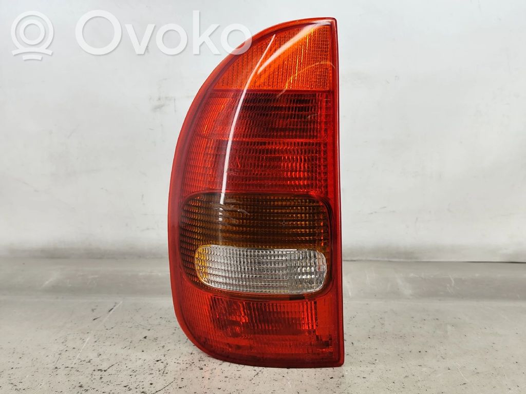 Tailgate rear/tail lights   GECAR,27433000S