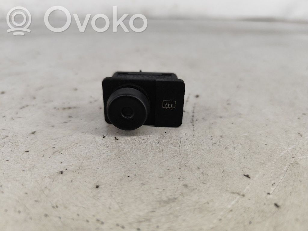 Ford Fiesta Windscreen/window heater switch 