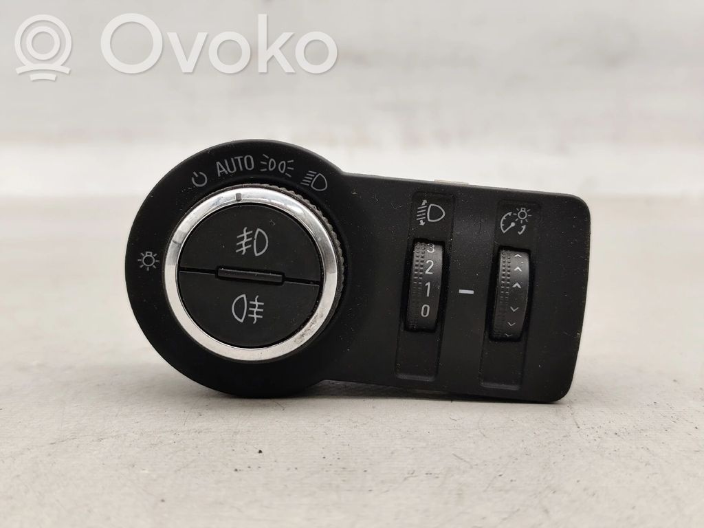 Opel Astra J Interruttore luci 