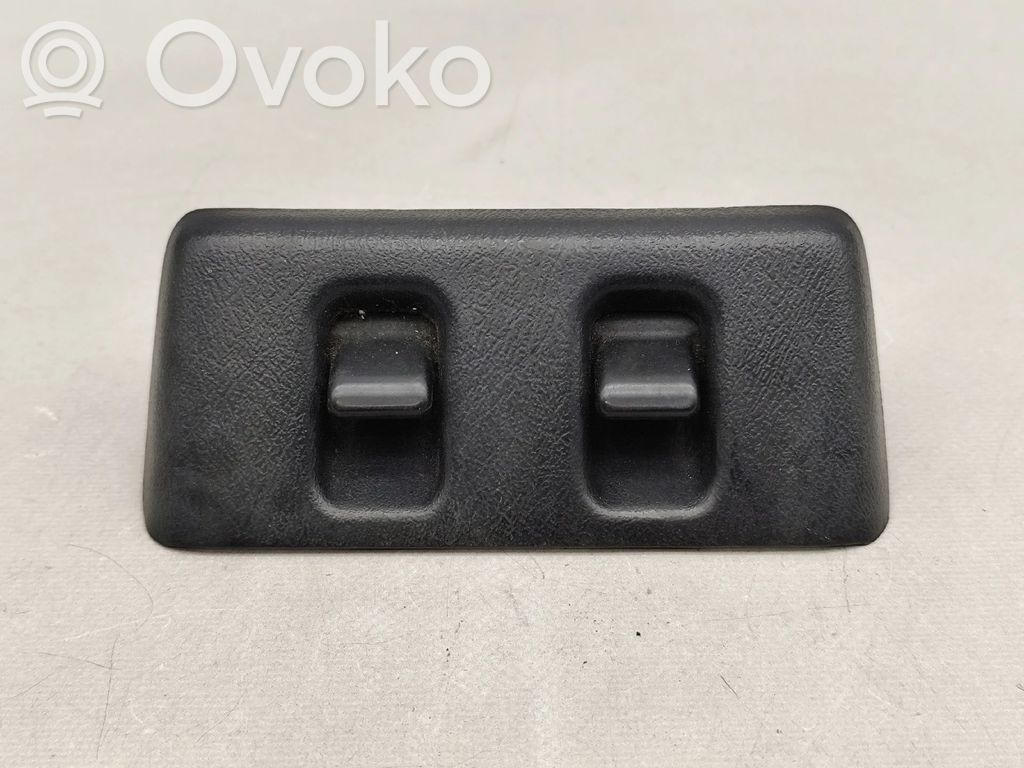 Electric window control switch   FHR100210XXX