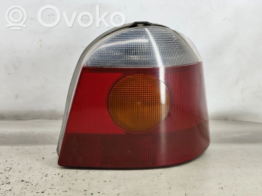 Renault Twingo I Lampă spate în caroserie 