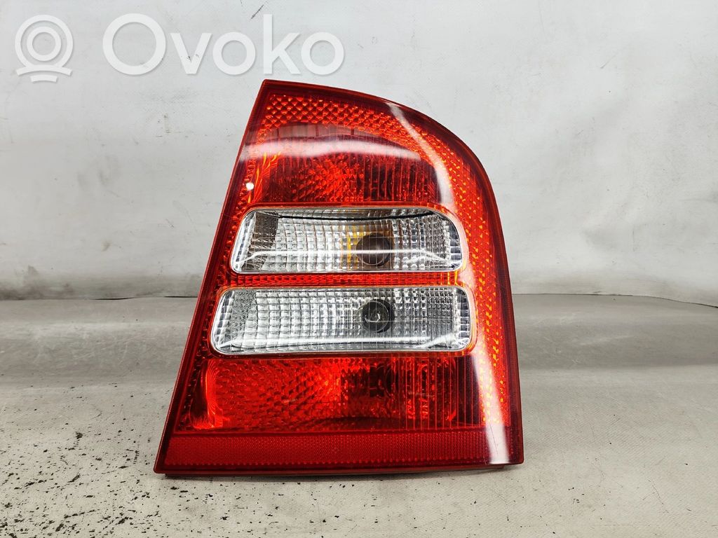 Skoda Octavia Mk1 (1U) Lampă spate în caroserie 