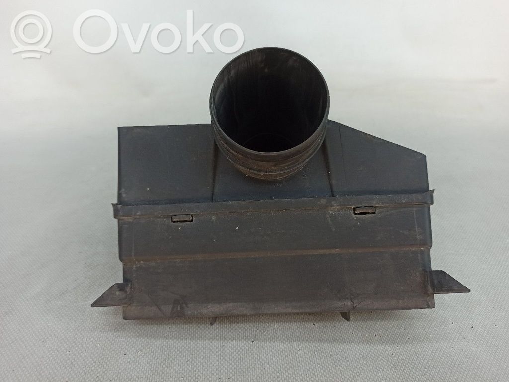 Volkswagen Golf V Centrinės oro grotelės 