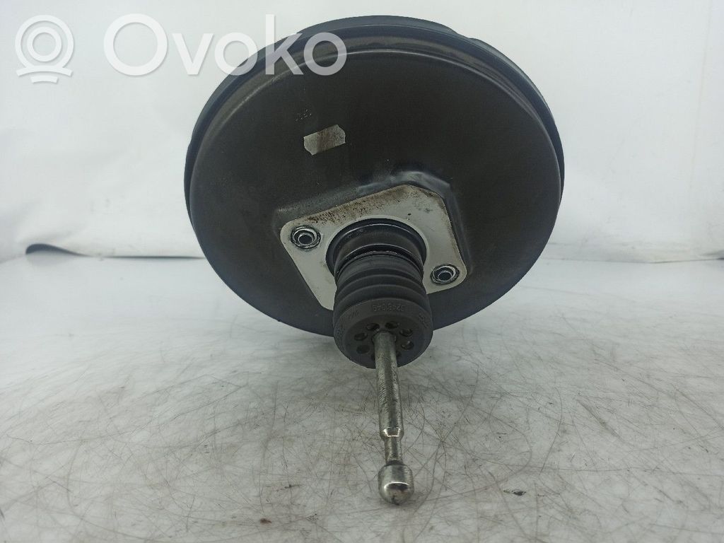 Opel Astra K Jarrutehostin 