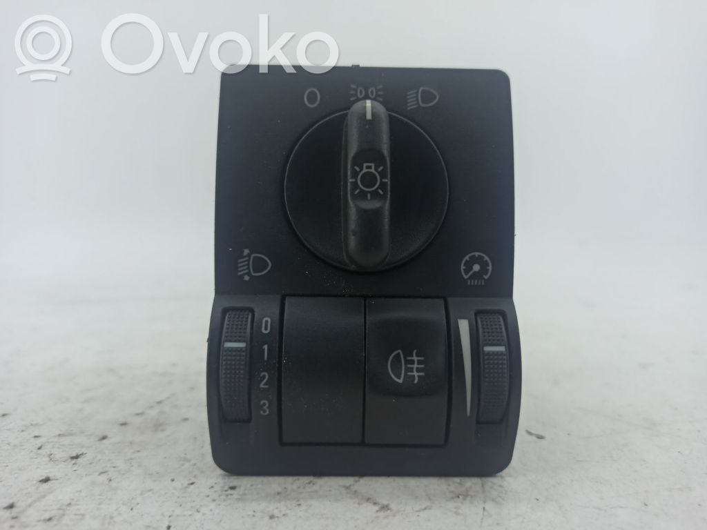 Przełącznik świateł   9116612