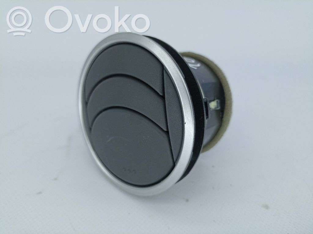 Mazda RX8 Dysze / Kratki środkowego nawiewu deski rozdzielczej 
