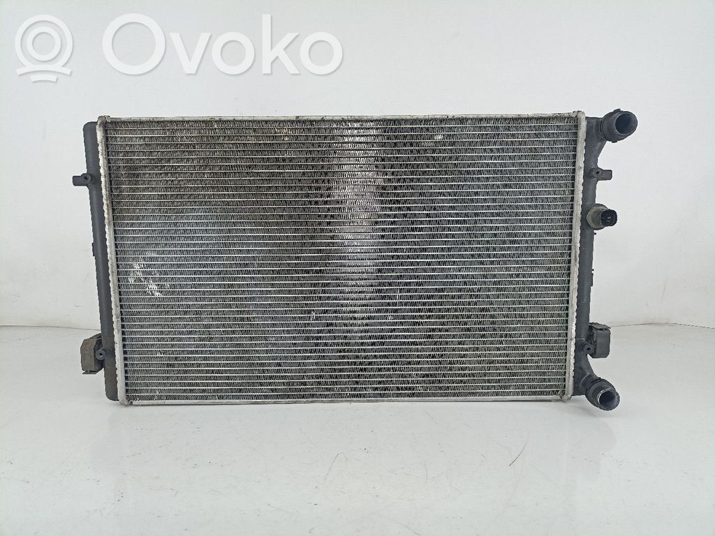 Volkswagen Golf IV Radiatore di raffreddamento 