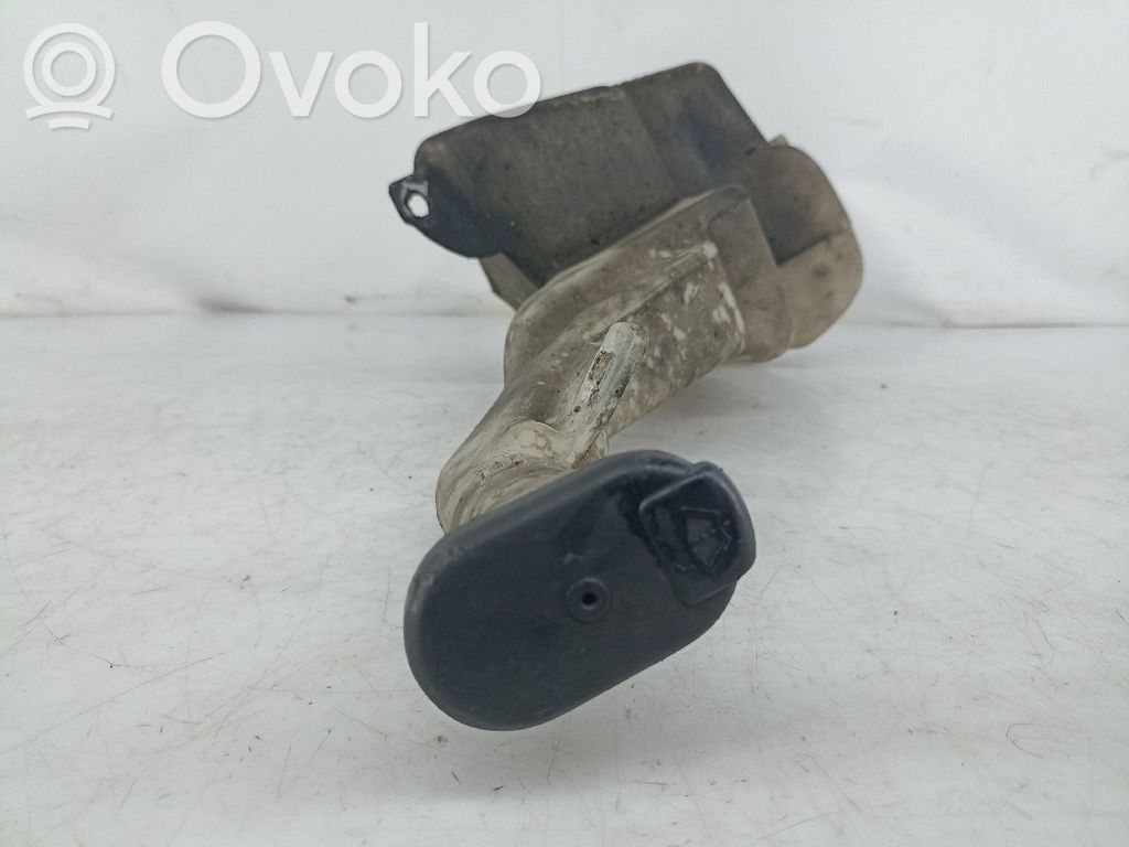 Langų skysčio bakelis   6025402996