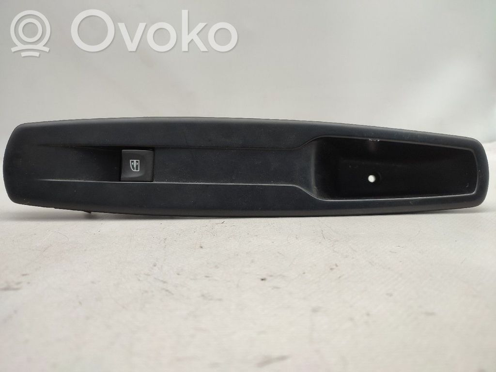 Comutator comandă geamuri electrice   809600018R