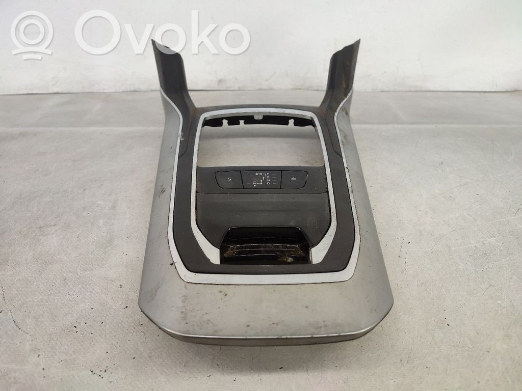 Peugeot 308 Rămă unitate radio/GPS 