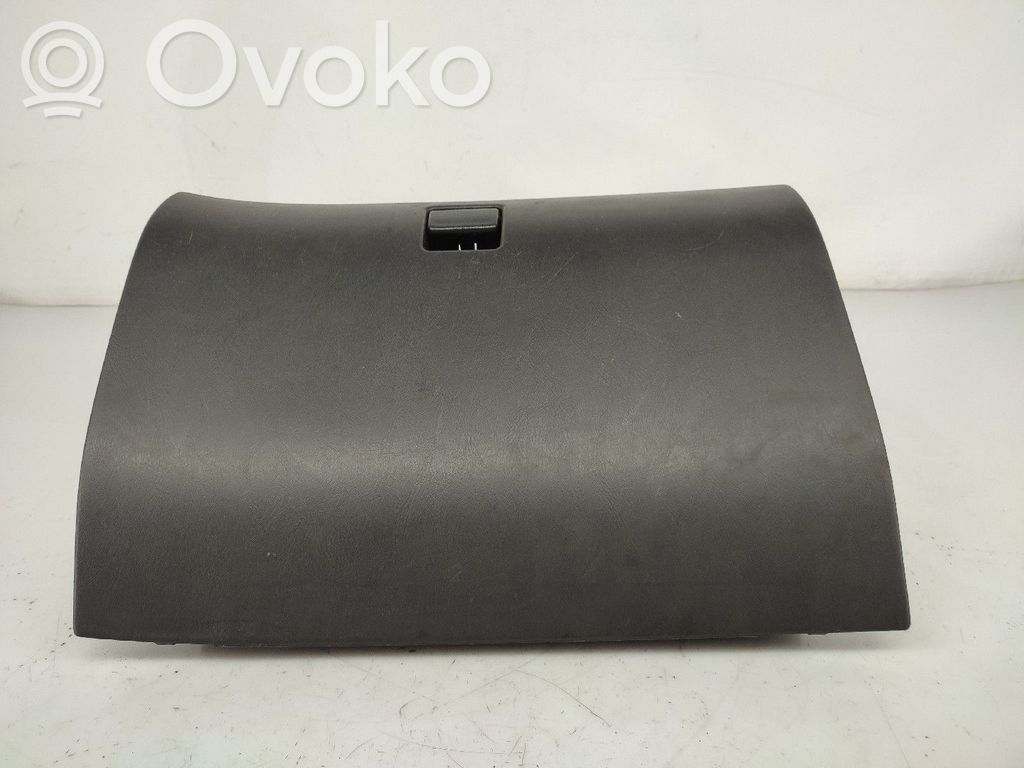 Toyota Corolla E110 Daiktadėžė 