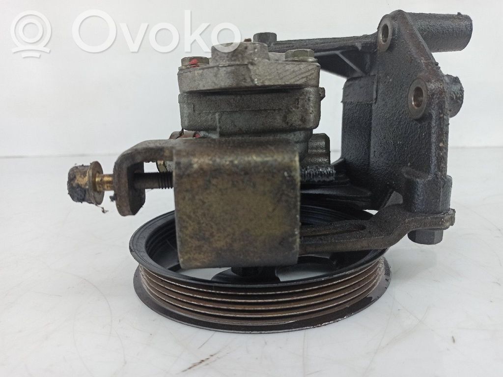 Ohjaustehostimen pumppu   MR916044