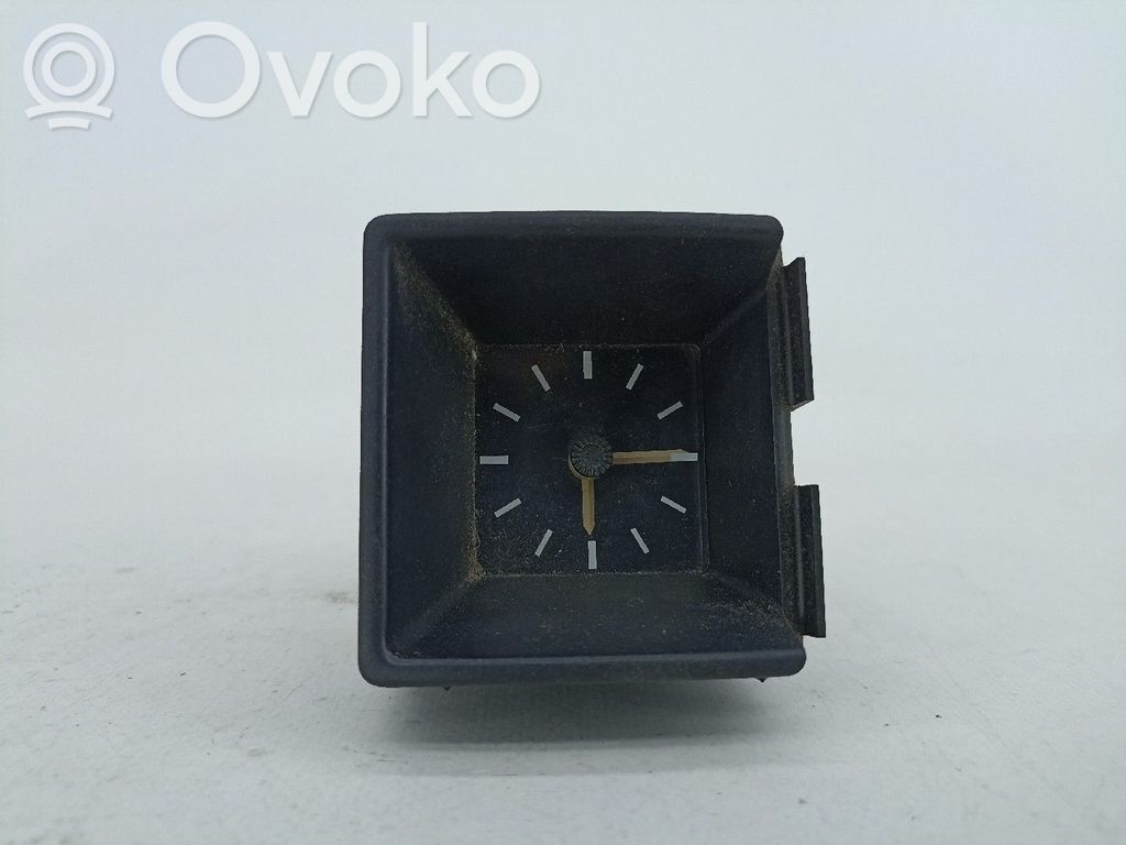 Opel Corsa A Clock 