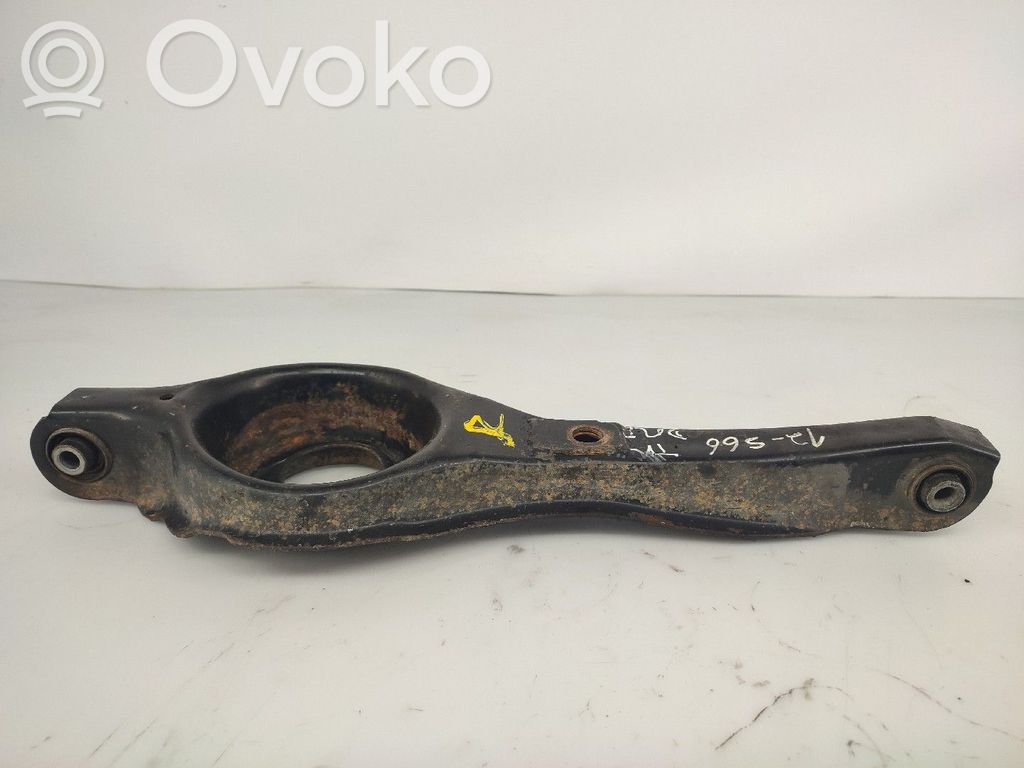 Rear control arm   K7LRA