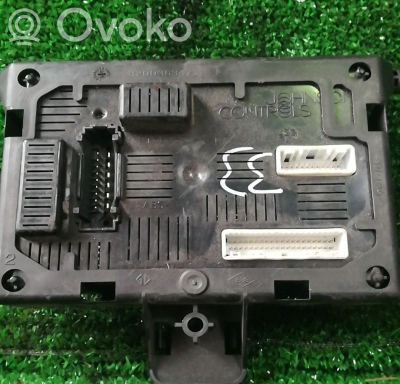 SAM vadības bloks   8200343733,216777365G