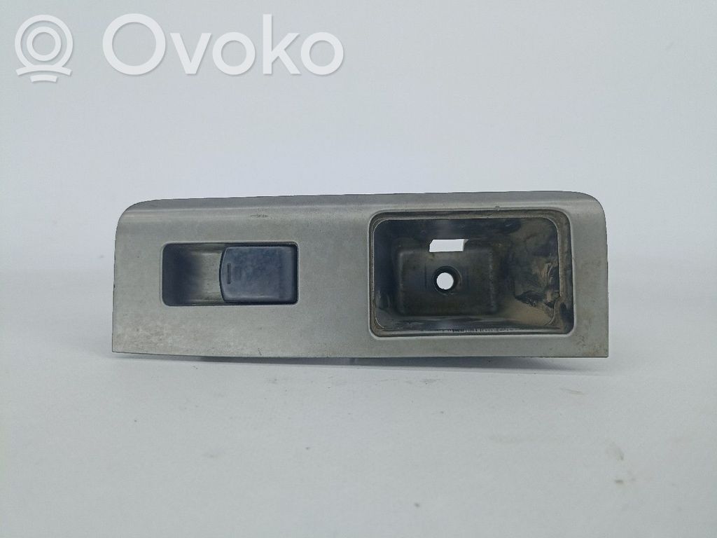 Interruptor del elevalunas eléctrico   25411EA003,82961EB360