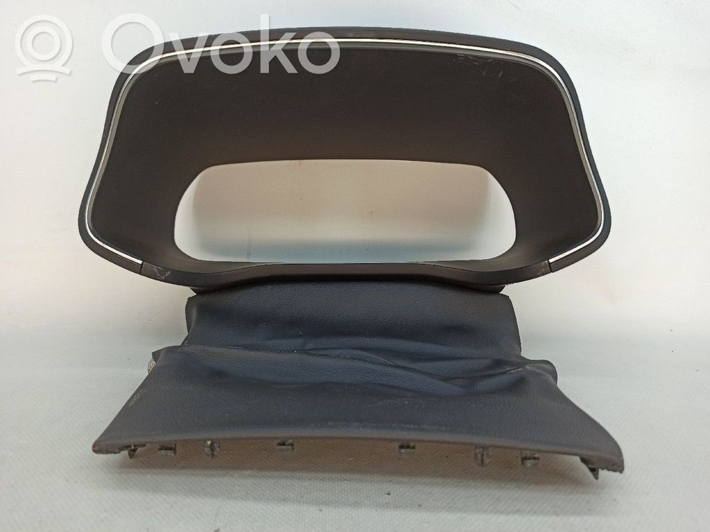 Renault Arkana Moldura del panel 