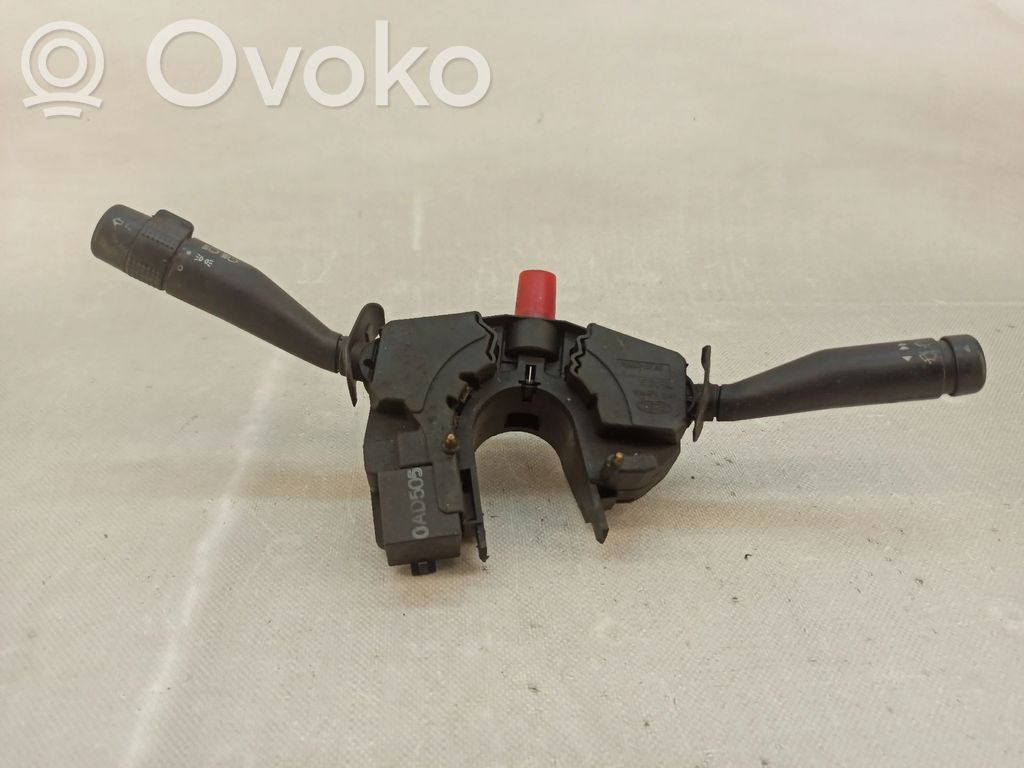 Ford Fiesta Autres commutateurs / boutons / leviers