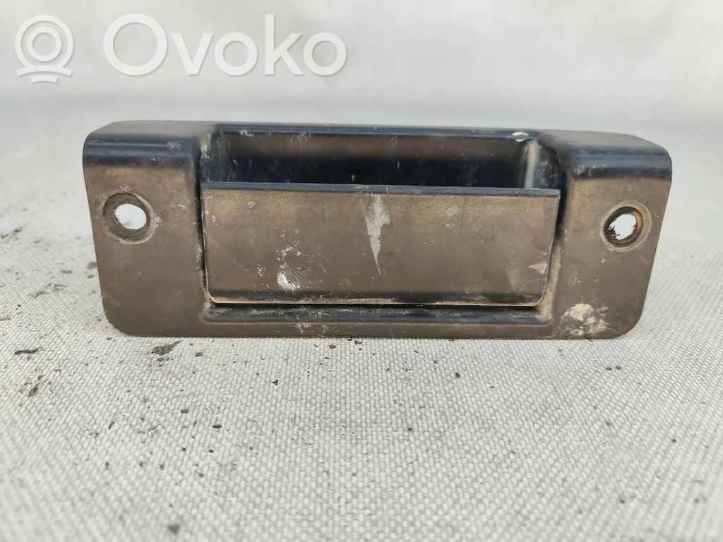 Griff Taster Öffner Heckklappe Kofferraumdeckel   YC15V441N48