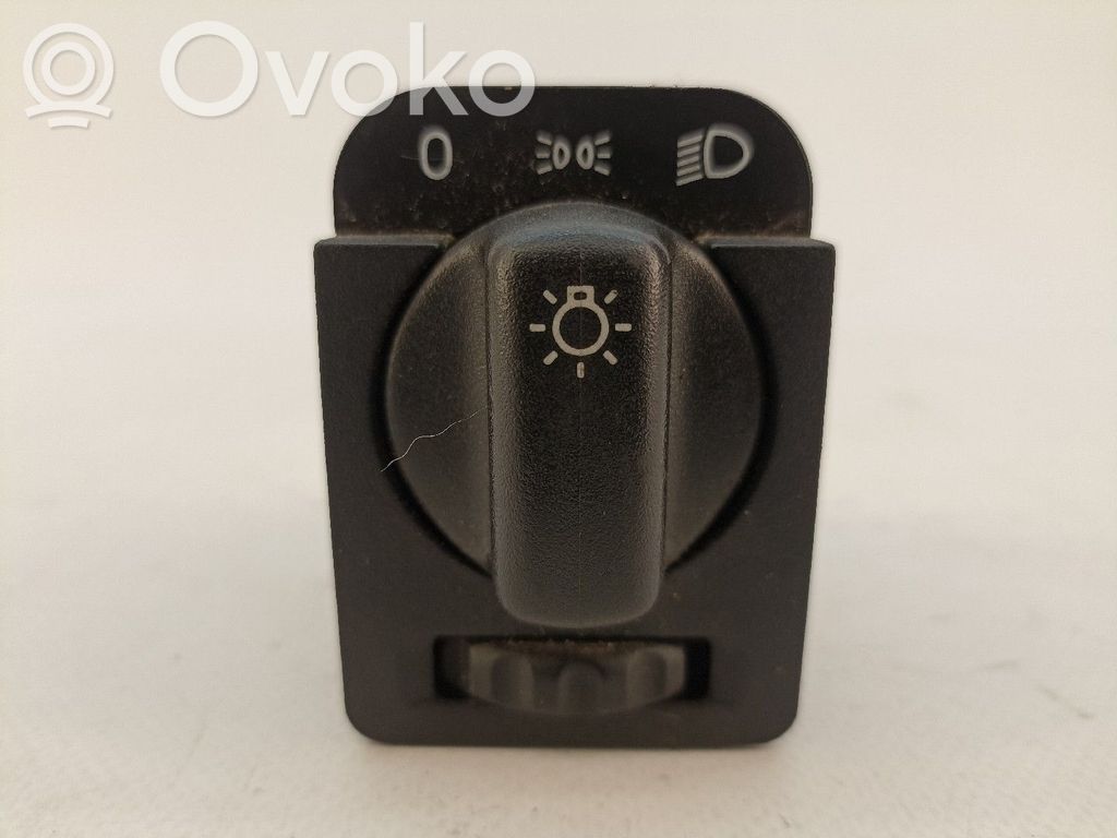 Opel Corsa B Valokatkaisija 