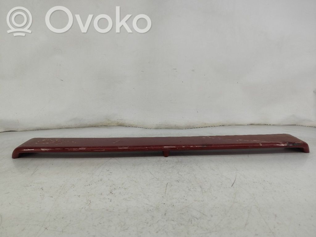 Tailgate/trunk spoiler   NV,TINTADESCASCAR