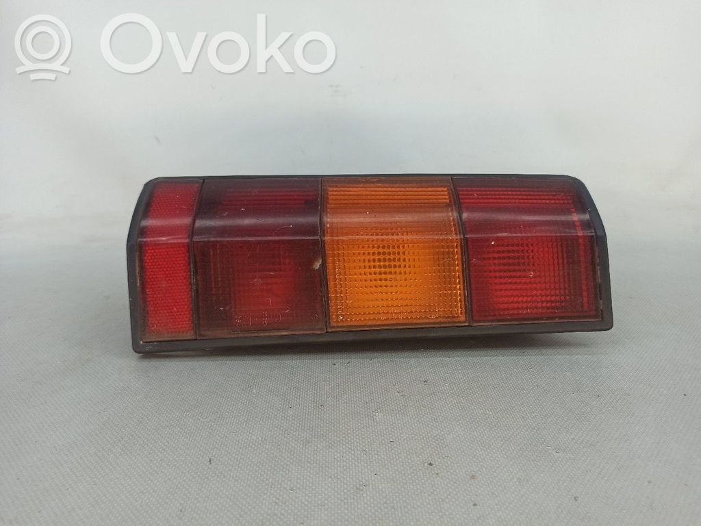Tailgate rear/tail lights   20990G,5PINOS