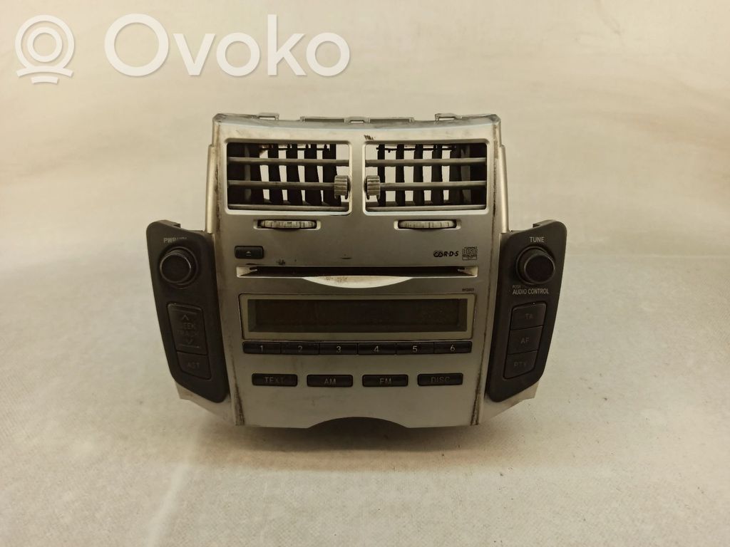 Toyota Yaris Unità principale autoradio/CD/DVD/GPS 