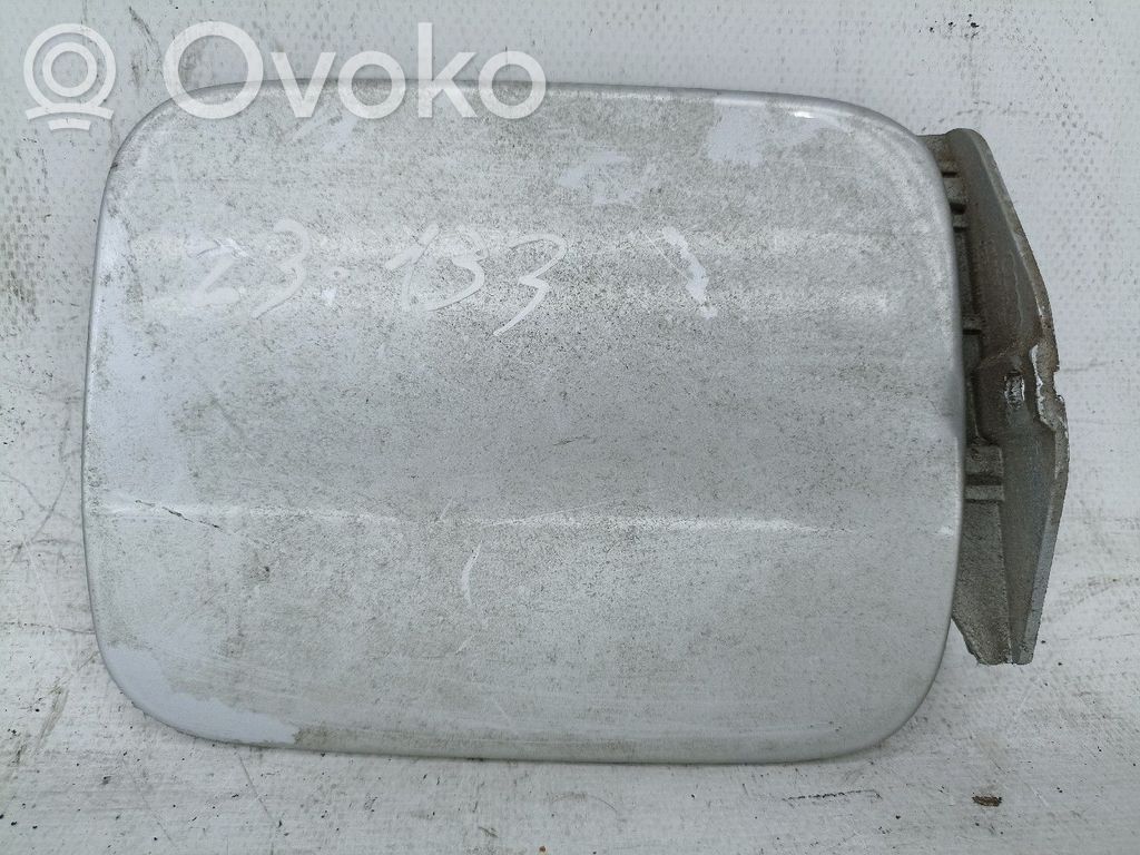 Audi A8 S8 D2 4D Polttoainesäiliön korkki 